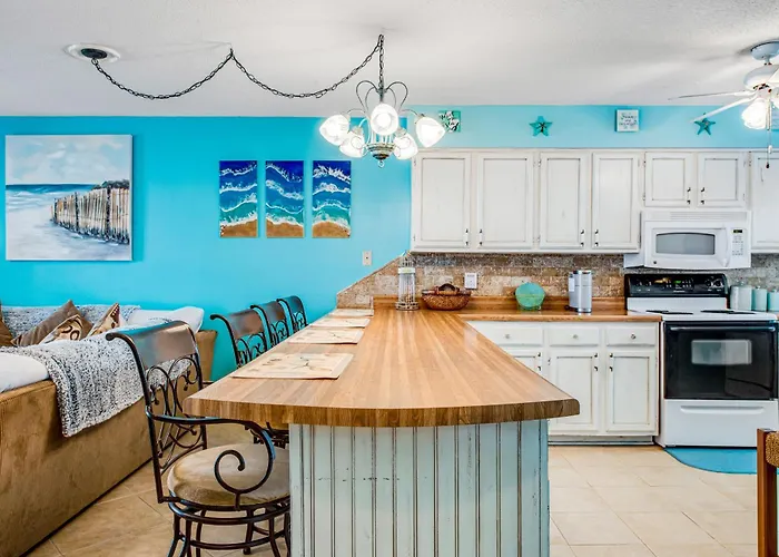 Lagoon Landing Apartment *
